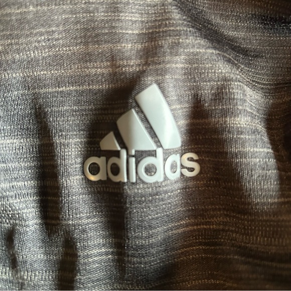 Adidas Long Sleeve shirt in dark black/grey stripes - LARGE - Picture 10 of 11